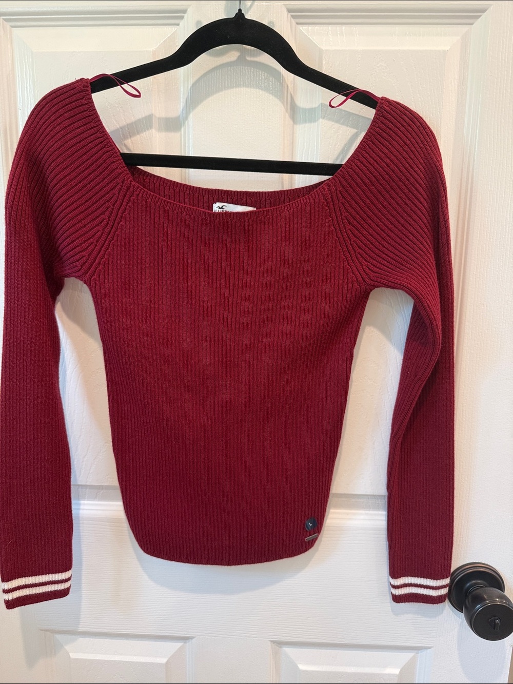 Hollister Off-the-Shoulder Ribbed Sweater in Burgundy with Stripe Cuffs